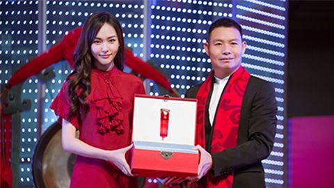 中国美正当红，PA尊龙A股上市，引领新时代